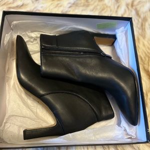 Brand New Steve Madden Jenn Soft Butter Genuine Leather Booties Boots 8 1/2